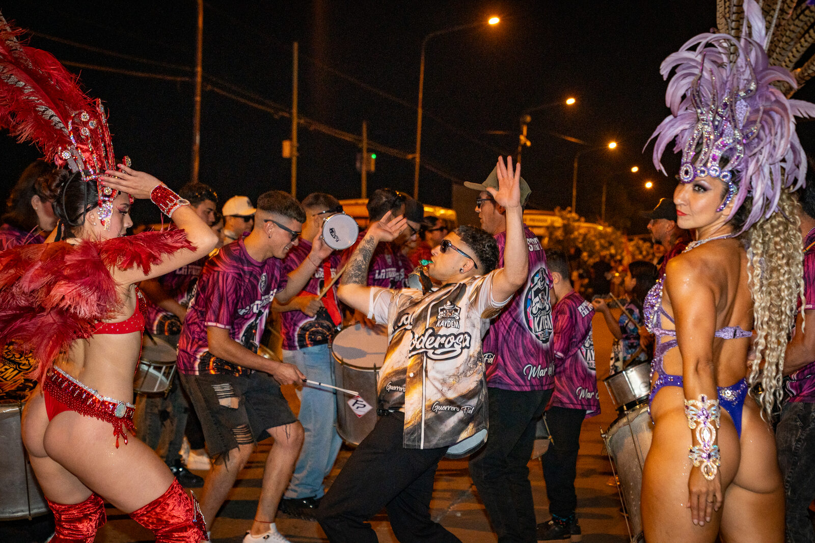 Comparsa de carnaval en la calle